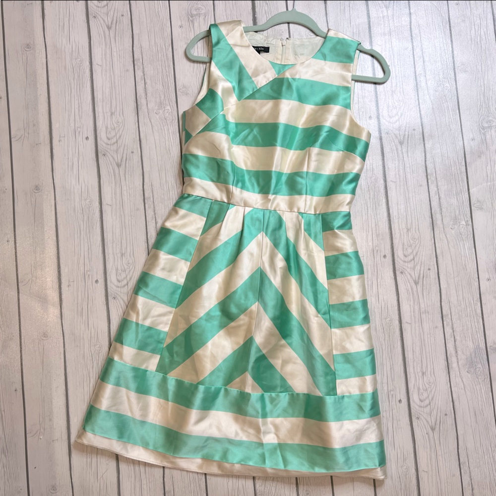 Ivy and blu size 6 geometric dress mint green and cream purchased from modcloth